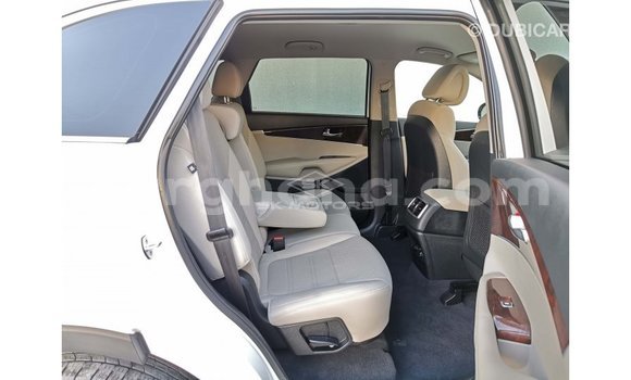 Ra Imported Kia Sorento funfun Ọkọ̀ in Import - Dubai ni Ashanti Ra Imported Kia Sorento funfun Ọkọ̀ in Import - Dubai ni Ashanti