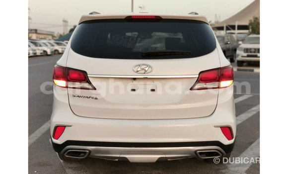 Sayi Imported Hyundai Santa Fe White Mota in Import - Dubai a Ashanti Sayi Imported Hyundai Santa Fe White Mota in Import - Dubai a Ashanti