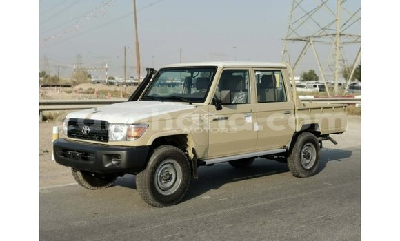 Ra Imported Toyota Land Cruiser Alagara Ọkọ̀ in Import - Dubai ni Ashanti Ra Imported Toyota Land Cruiser Alagara Ọkọ̀ in Import - Dubai ni Ashanti