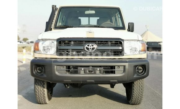 Ra Imported Toyota Land Cruiser Alagara Ọkọ̀ in Import - Dubai ni Ashanti Ra Imported Toyota Land Cruiser Alagara Ọkọ̀ in Import - Dubai ni Ashanti
