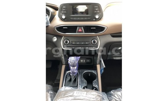 Sayi Imported Hyundai Santa Fe White Mota in Import - Dubai a Ashanti Sayi Imported Hyundai Santa Fe White Mota in Import - Dubai a Ashanti