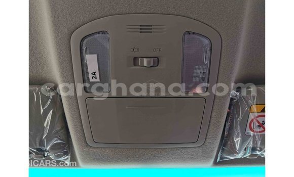 Buy Import Toyota Hilux White Car in Import - Dubai in Ashanti Buy Import Toyota Hilux White Car in Import - Dubai in Ashanti