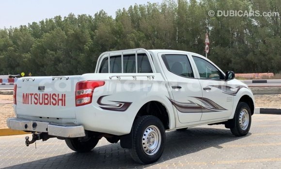 Ra Imported Mitsubishi L200 funfun Ọkọ̀ in Import - Dubai ni Ashanti Ra Imported Mitsubishi L200 funfun Ọkọ̀ in Import - Dubai ni Ashanti