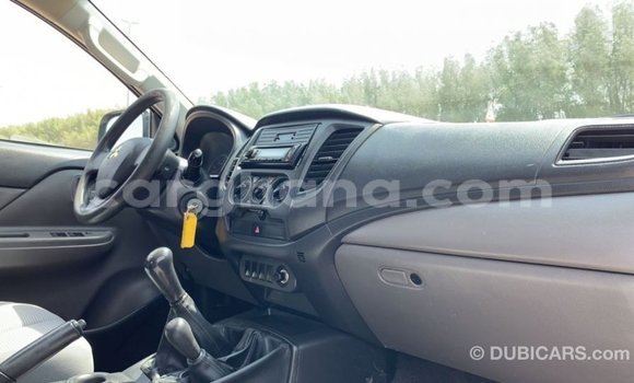 Ra Imported Mitsubishi L200 funfun Ọkọ̀ in Import - Dubai ni Ashanti Ra Imported Mitsubishi L200 funfun Ọkọ̀ in Import - Dubai ni Ashanti