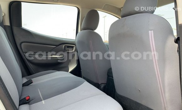 Ra Imported Mitsubishi L200 funfun Ọkọ̀ in Import - Dubai ni Ashanti Ra Imported Mitsubishi L200 funfun Ọkọ̀ in Import - Dubai ni Ashanti