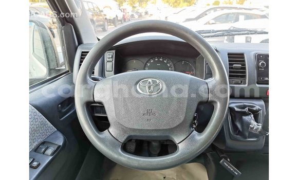Sayi Imported Toyota Hiace White Mota in Import - Dubai a Ashanti Sayi Imported Toyota Hiace White Mota in Import - Dubai a Ashanti