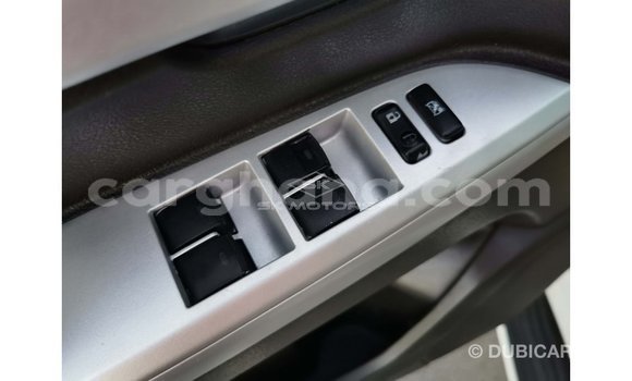 Sayi Imported Toyota Land Cruiser White Mota in Import - Dubai a Ashanti Sayi Imported Toyota Land Cruiser White Mota in Import - Dubai a Ashanti