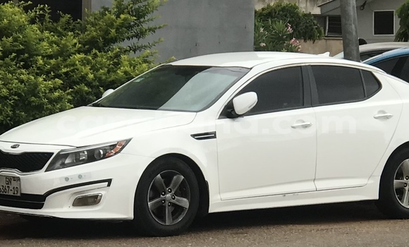 Buy Used Kia Optima White Car in Adenta in Greater Accra