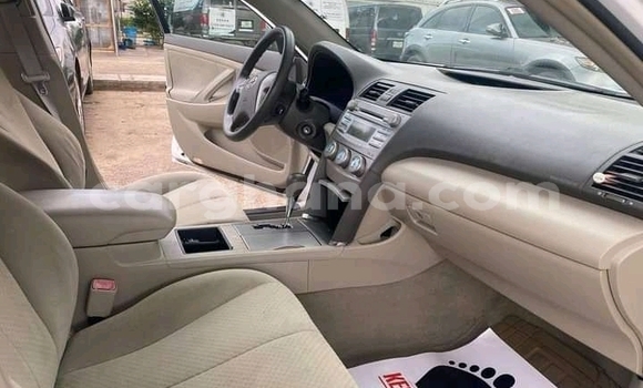 Buy Used Toyota Camry White Car in Accra in Greater Accra Buy Used Toyota Camry White Car in Accra in Greater Accra