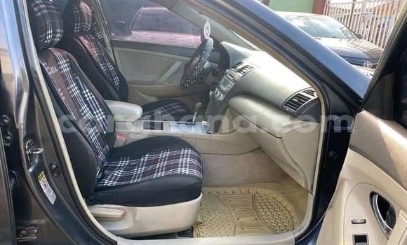 Ra Àlòkù Toyota Camry Alawọ ewe Ọkọ̀ in Accra ni Greater Accra Ra Àlòkù Toyota Camry Alawọ ewe Ọkọ̀ in Accra ni Greater Accra