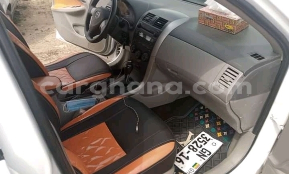 Buy Used Toyota Corolla White Car in Accra in Greater Accra Buy Used Toyota Corolla White Car in Accra in Greater Accra