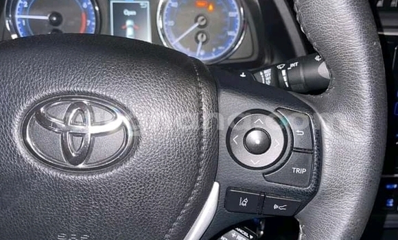 Ra Àlòkù Toyota Corolla funfun Ọkọ̀ in Accra ni Greater Accra Ra Àlòkù Toyota Corolla funfun Ọkọ̀ in Accra ni Greater Accra