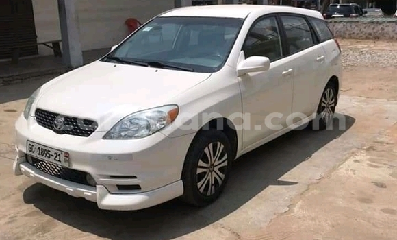 Buy Used Toyota Matrix White Car in Accra in Greater Accra Buy Used Toyota Matrix White Car in Accra in Greater Accra
