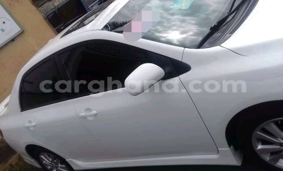 Buy Used Toyota Corolla White Car in Kumasi in Ashanti
