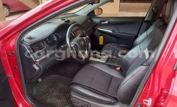 Sayi Na hannu Toyota Camry Red Mota in Accra a Greater Accra Sayi Na hannu Toyota Camry Red Mota in Accra a Greater Accra