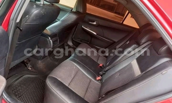 Sayi Na hannu Toyota Camry Red Mota in Accra a Greater Accra Sayi Na hannu Toyota Camry Red Mota in Accra a Greater Accra