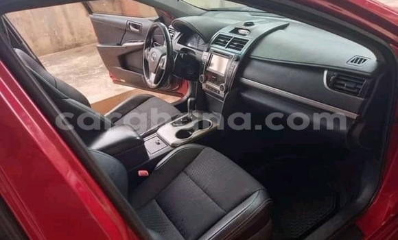 Sayi Na hannu Toyota Camry Red Mota in Accra a Greater Accra Sayi Na hannu Toyota Camry Red Mota in Accra a Greater Accra