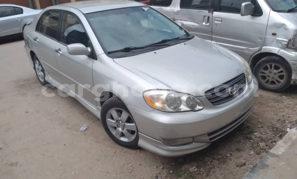 Ra Àlòkù Toyota Corolla Silver Ọkọ̀ in Tema ni Greater Accra