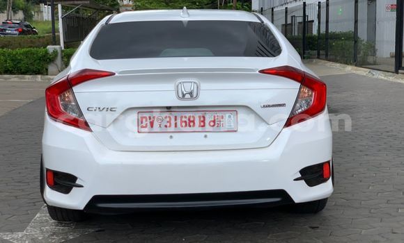 Buy Import Honda Civic White Car in Accra in Greater Accra Buy Import Honda Civic White Car in Accra in Greater Accra