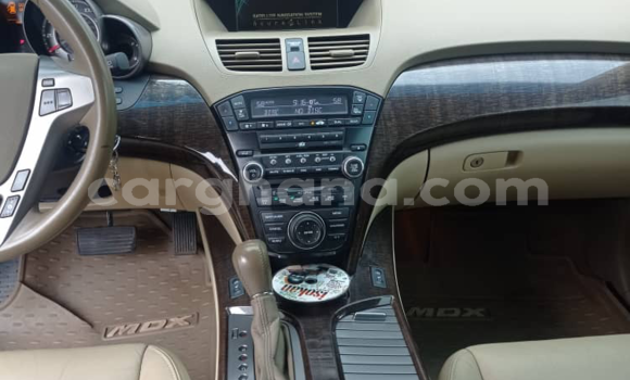 Sayi Na hannu Acura MDX White Mota in Tema a Greater Accra Sayi Na hannu Acura MDX White Mota in Tema a Greater Accra