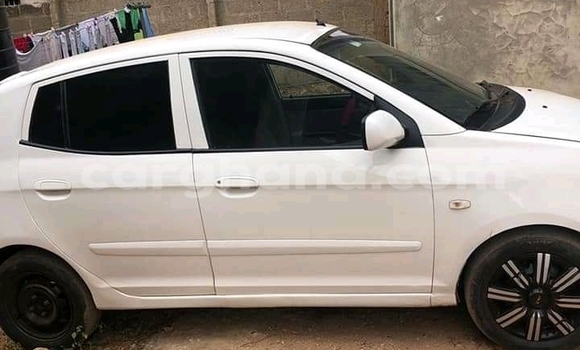 Ra Àlòkù Kia Picanto funfun Ọkọ̀ in Accra ni Greater Accra