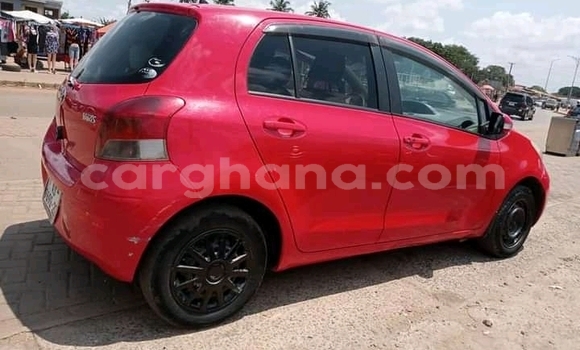 Sayi Na hannu Toyota Yaris Red Mota in Accra a Greater Accra Sayi Na hannu Toyota Yaris Red Mota in Accra a Greater Accra