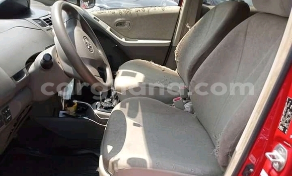 Sayi Na hannu Toyota Yaris Red Mota in Accra a Greater Accra Sayi Na hannu Toyota Yaris Red Mota in Accra a Greater Accra