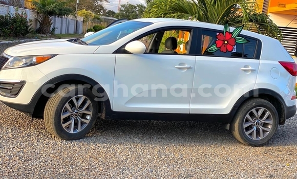 Sayi Imported Kia Sportage White Mota in Accra a Greater Accra