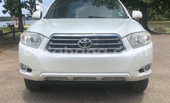 Buy Used Toyota Highlander White Car in Accra in Greater Accra