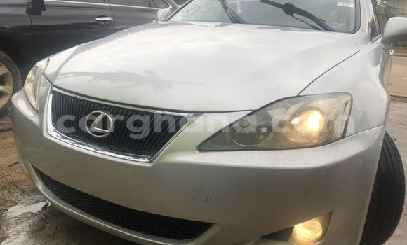 Sayi Na hannu Lexus IS Azurfa Mota in Accra a Greater Accra