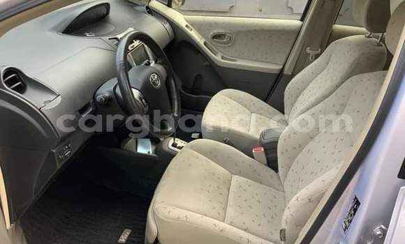 Sayi Na hannu Toyota Vitz Azurfa Mota in Accra a Greater Accra Sayi Na hannu Toyota Vitz Azurfa Mota in Accra a Greater Accra