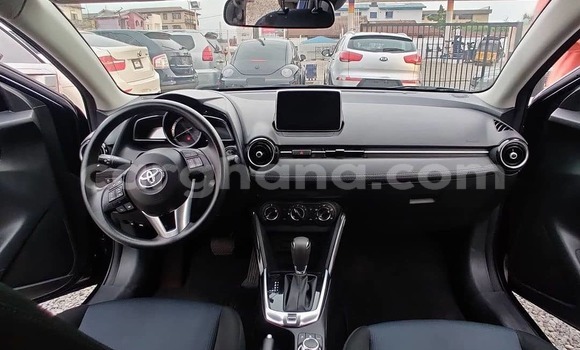 Ra Àlòkù Toyota Yaris Black Ọkọ̀ in Accra ni Greater Accra Ra Àlòkù Toyota Yaris Black Ọkọ̀ in Accra ni Greater Accra