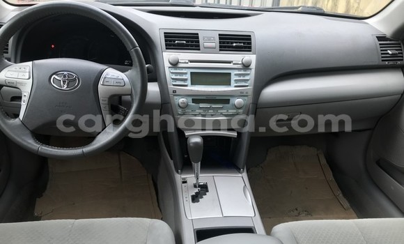 Ra Àlòkù Toyota Camry Red Ọkọ̀ in Accra ni Greater Accra Ra Àlòkù Toyota Camry Red Ọkọ̀ in Accra ni Greater Accra