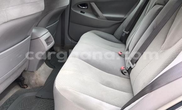 Ra Àlòkù Toyota Camry Silver Ọkọ̀ in Accra ni Greater Accra Ra Àlòkù Toyota Camry Silver Ọkọ̀ in Accra ni Greater Accra