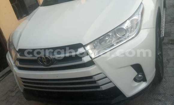 Buy Used Toyota Highlander White Car in Accra in Greater Accra