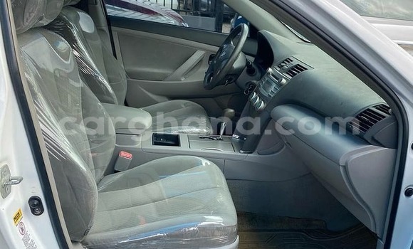 Buy Used Toyota Camry White Car in Accra in Greater Accra Buy Used Toyota Camry White Car in Accra in Greater Accra