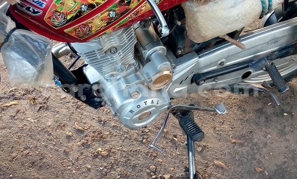 Sayi Na hannu Royal Enfield BULLET Azurfa Motsi in Accra a Greater Accra