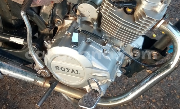 Ra Àlòkù Royal Enfield BULLET Silver Mọto in Accra ni Greater Accra Ra Àlòkù Royal Enfield BULLET Silver Mọto in Accra ni Greater Accra