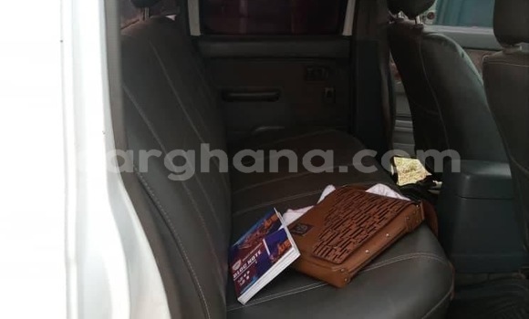 Buy Used Nissan Pickup White Car in Accra in Greater Accra Buy Used Nissan Pickup White Car in Accra in Greater Accra