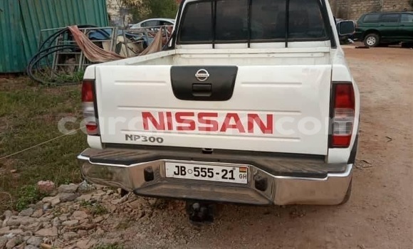Buy Used Nissan Pickup White Car in Accra in Greater Accra Buy Used Nissan Pickup White Car in Accra in Greater Accra
