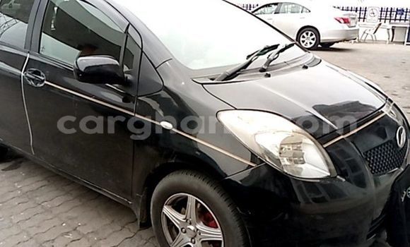 Sayi Na hannu Toyota Vitz Black Mota in Accra a Greater Accra