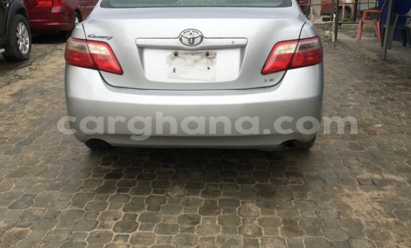 Sayi Na hannu Toyota Camry Azurfa Mota in Tema a Greater Accra Sayi Na hannu Toyota Camry Azurfa Mota in Tema a Greater Accra