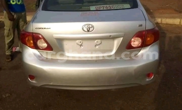 Sayi Na hannu Toyota Corolla White Mota in Accra a Greater Accra Sayi Na hannu Toyota Corolla White Mota in Accra a Greater Accra