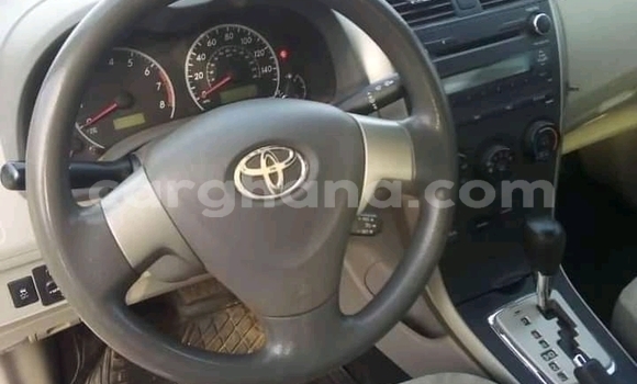Sayi Na hannu Toyota Corolla White Mota in Accra a Greater Accra Sayi Na hannu Toyota Corolla White Mota in Accra a Greater Accra