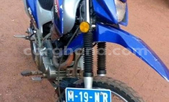 Ra Àlòkù Marcos LM 500 Blue Ọkọ̀ in Accra ni Greater Accra