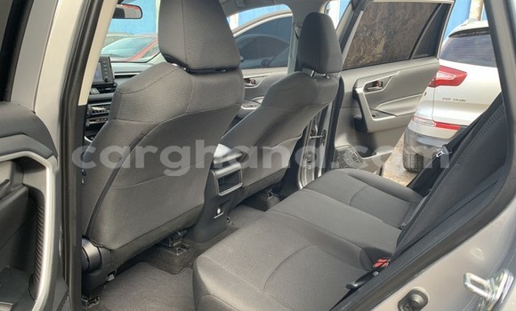 Buy Used Toyota RAV4 Beige Car in Sekondi–Takoradi Metropolitan in Western Buy Used Toyota RAV4 Beige Car in Sekondi–Takoradi Metropolitan in Western