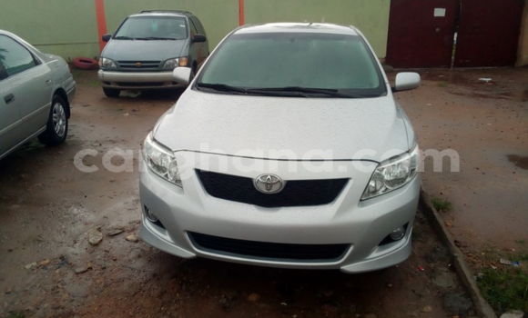 Ra Àlòkù Toyota Corolla Silver Ọkọ̀ in Tema ni Greater Accra