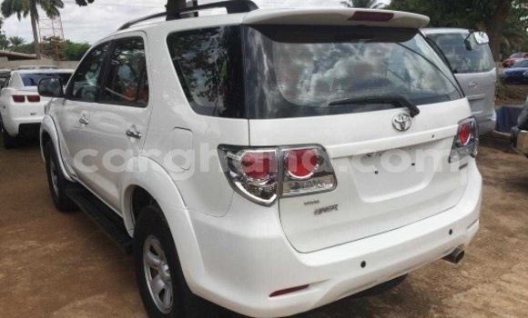 Sayi Sabo Toyota Fortuner White Mota in Tema a Greater Accra Sayi Sabo Toyota Fortuner White Mota in Tema a Greater Accra