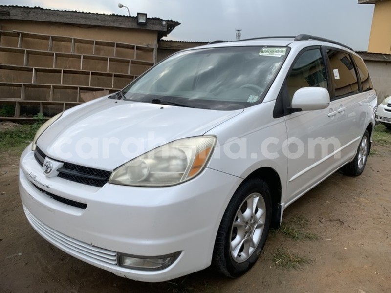 Big with watermark toyota sienna western sekondi takoradi metropolitan 36510