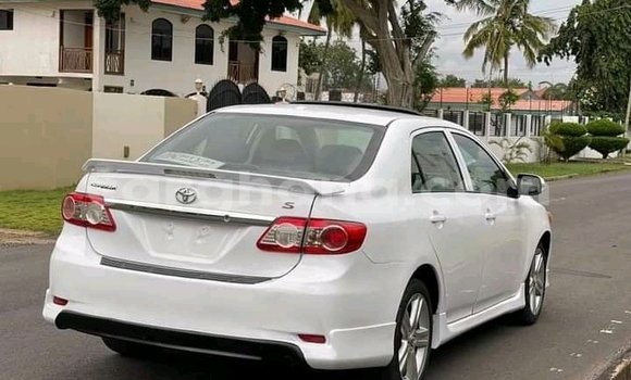 Buy Used Toyota Corolla White Car in Accra in Greater Accra Buy Used Toyota Corolla White Car in Accra in Greater Accra